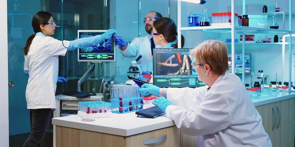 Lab Informatics Projects Handling Dynamic Requirements With Grace